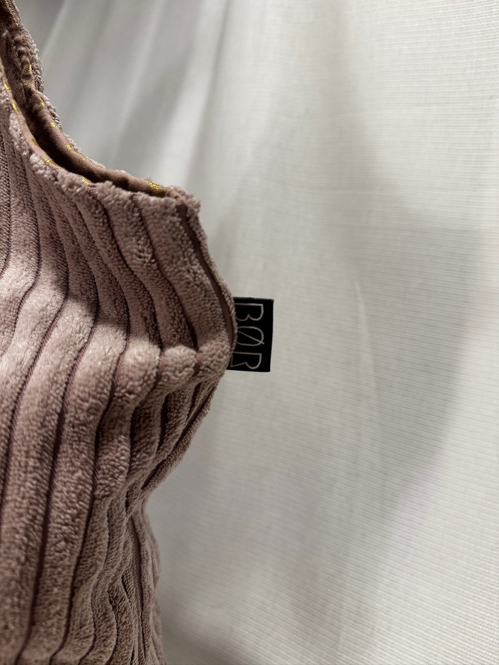 Breitcord-Umhängetasche Altrosa