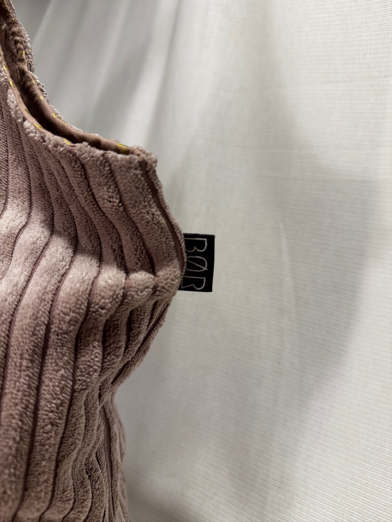 Breitcord-Umhängetasche Altrosa