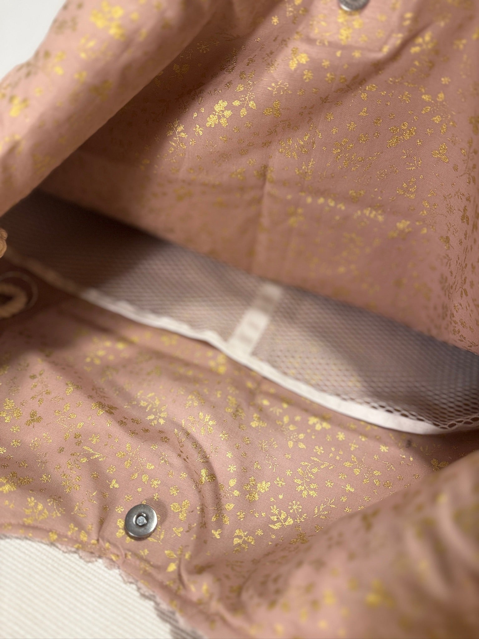 Breitcord-Umhängetasche Altrosa