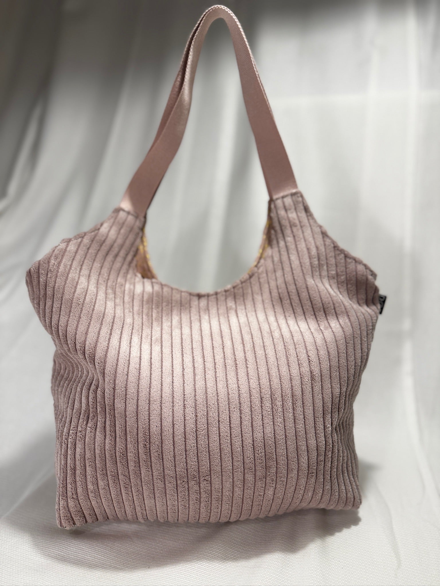 Breitcord-Umhängetasche Altrosa