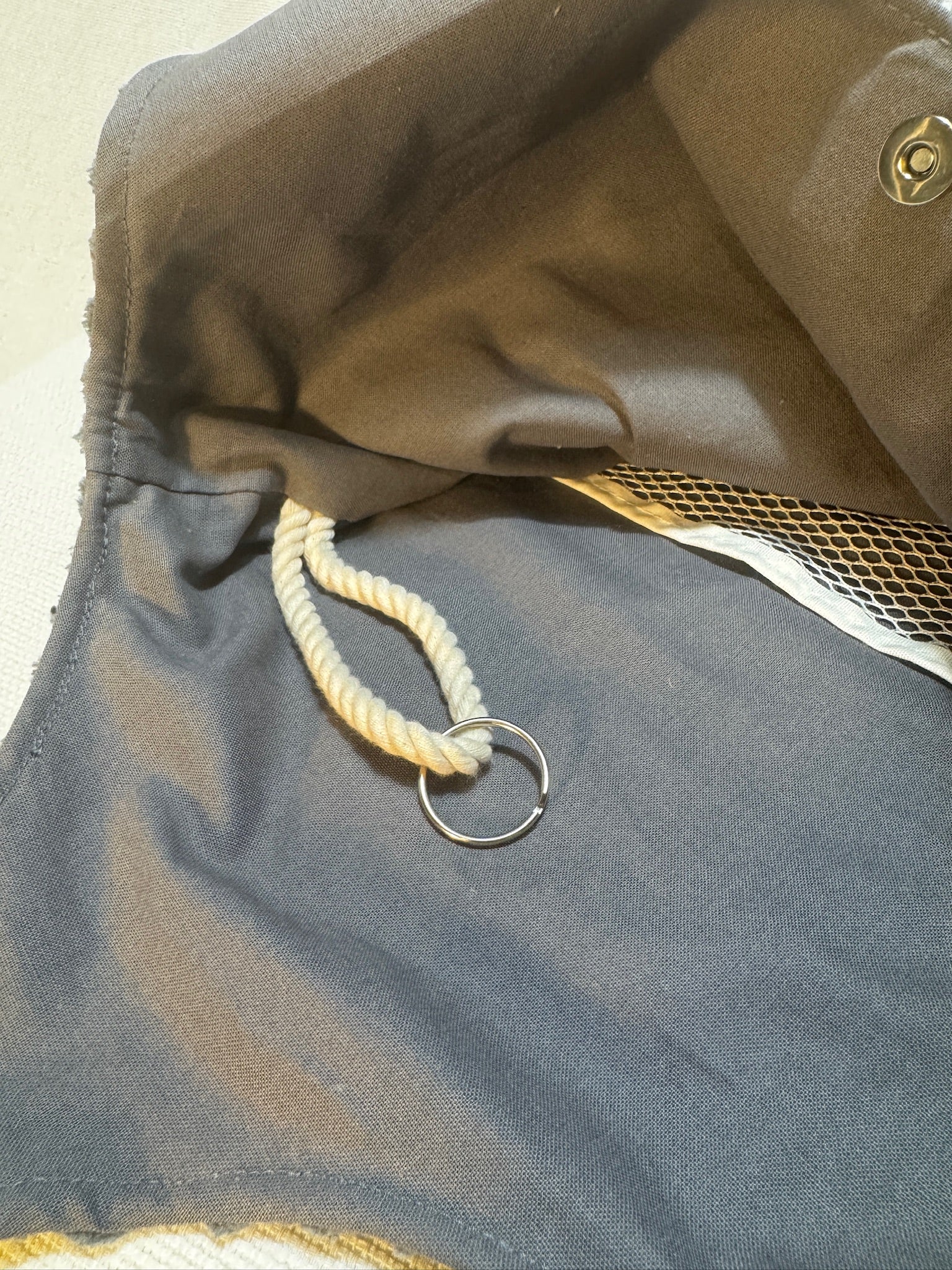 Breitcord-Umhängetasche Anthrazit