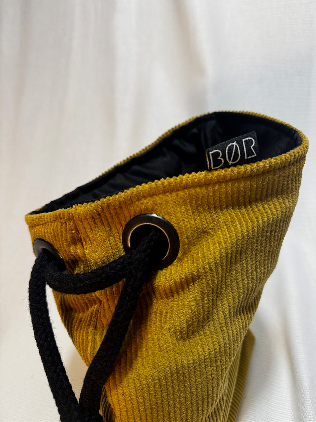 Projekttasche / Project Bag aus Cord – Curry & Schwarz - Größe S