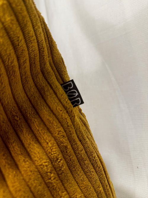 Breitcord-Umhängetasche