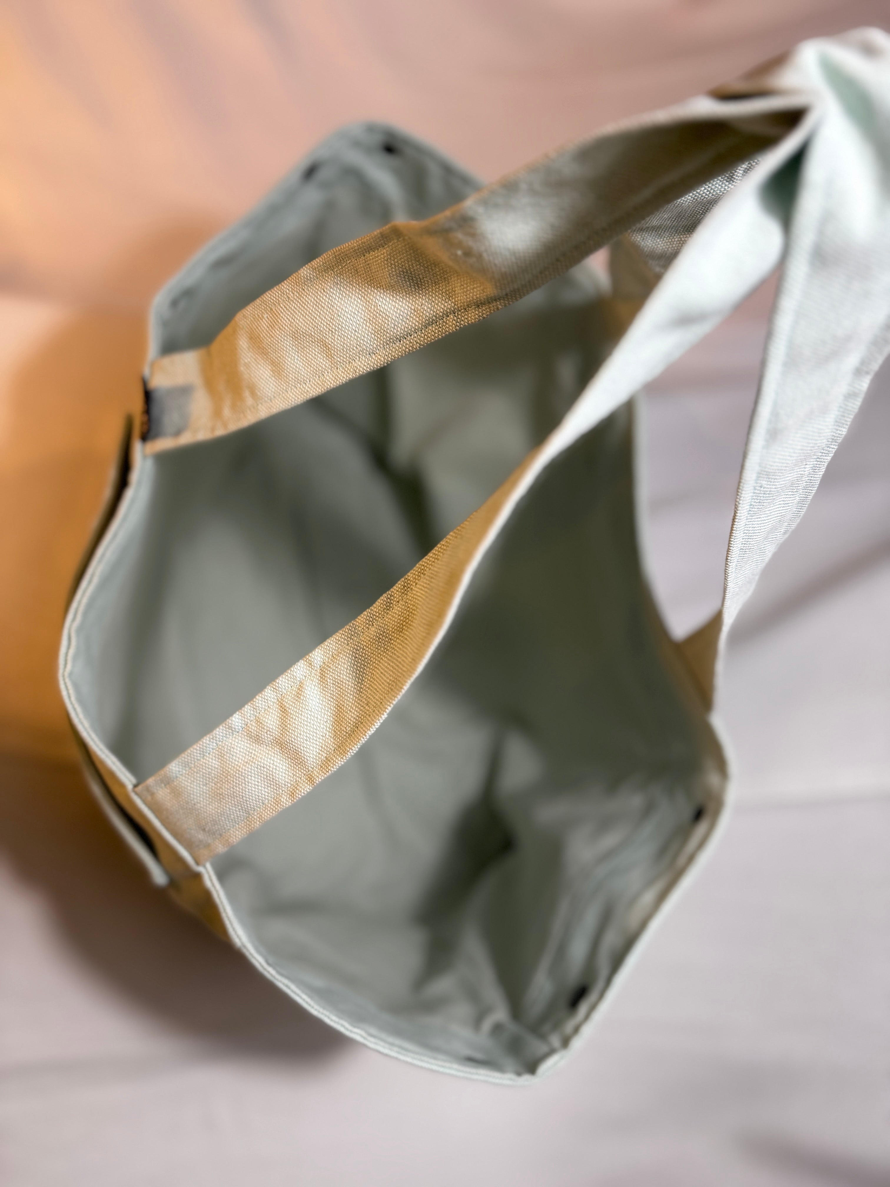 Canvas Shopper Hellaqua – Handgefertigte Alltagstasche aus robustem Canvas