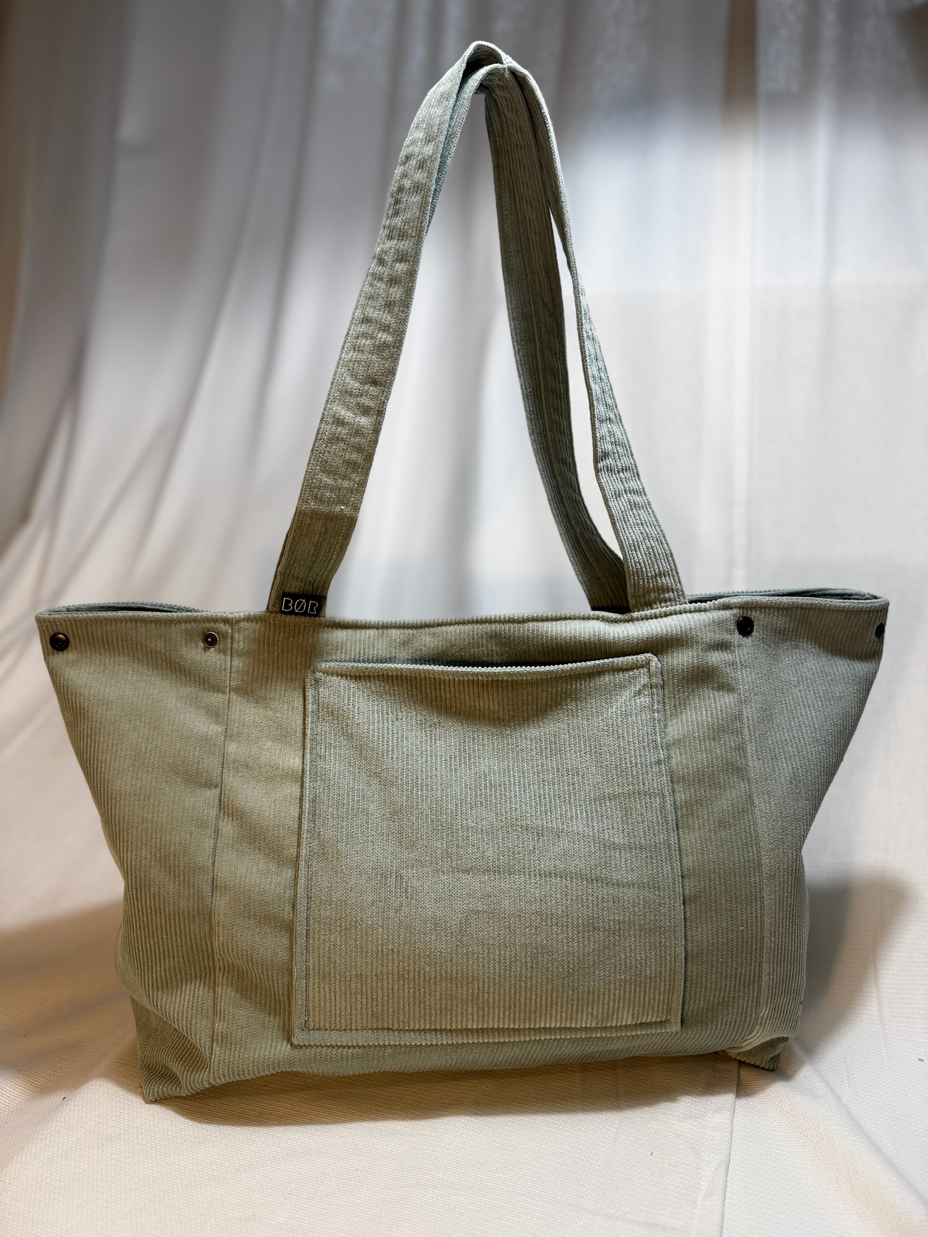 Cord Shopper Hellaqua – Handgefertigte Alltagstasche aus robustem Cord