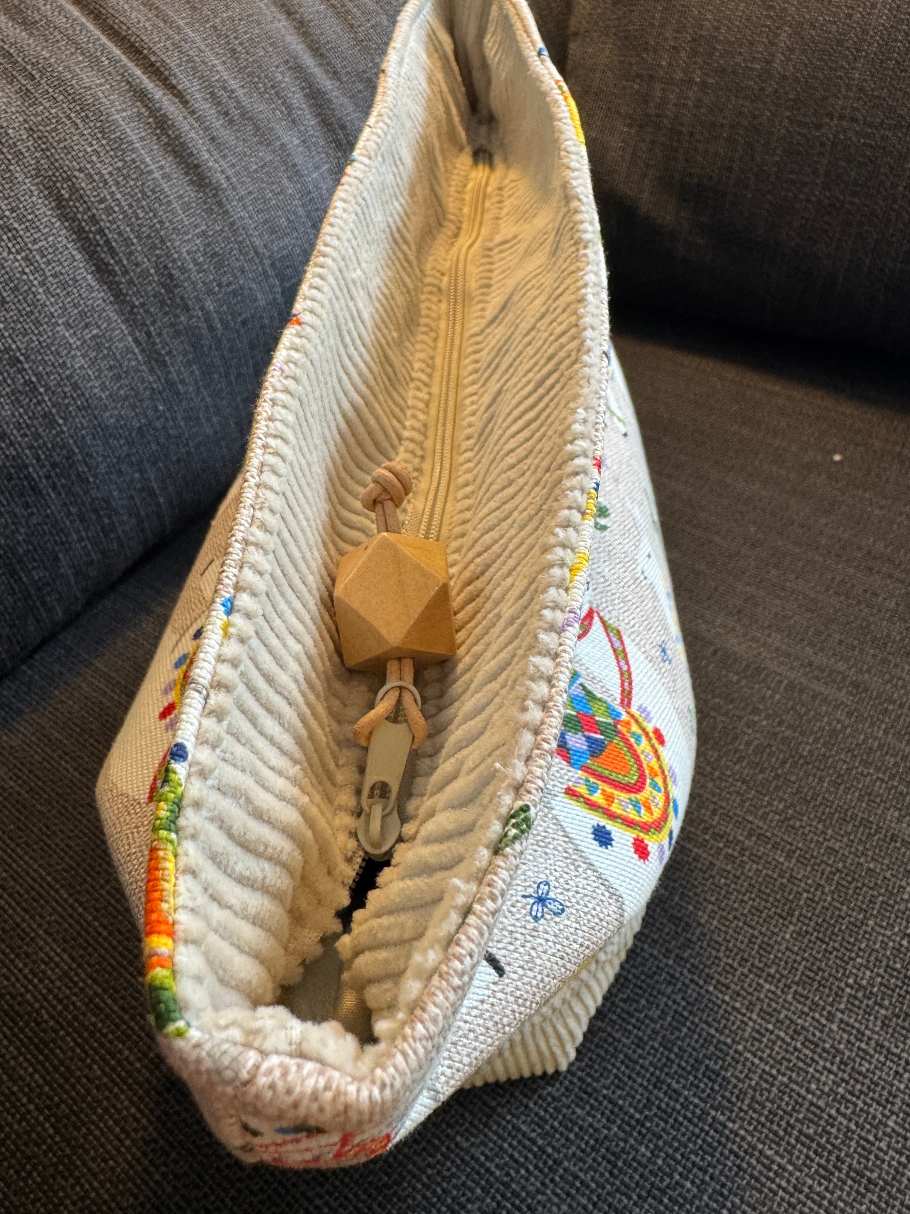 BØR Projekttasche mit Reißverschluss – Lama Design - Größe M