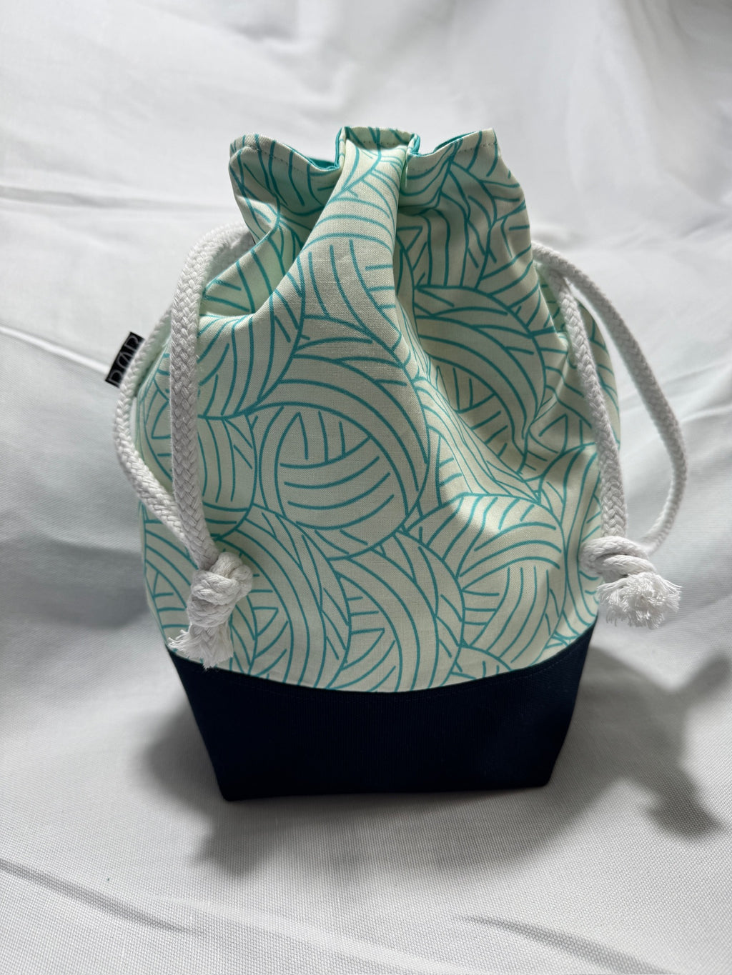 BØR Projekttasche mit Kordelzug – „Mint Yarn Bucket“ - Gr. M